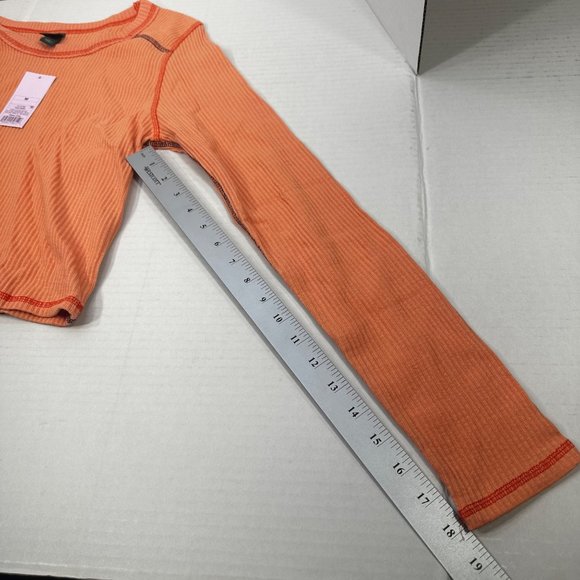 Wild Fable Women's Size Med Long Sleeve Slim Fit Baby Ribbed Tee Shirt Peach New - Picture 11 of 13